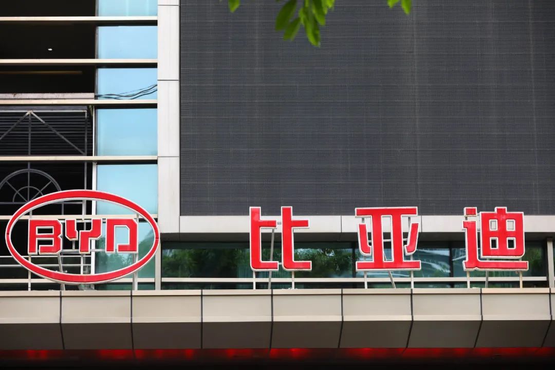 新能源燃烧油市场如何_燃油车趋势_新能源汽车与燃油车：谁才是市场的真正赢家？