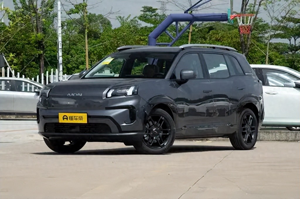 广汽集团埃安s_体验广汽埃安AION UT的驾驶乐趣_广汽埃安官网首页