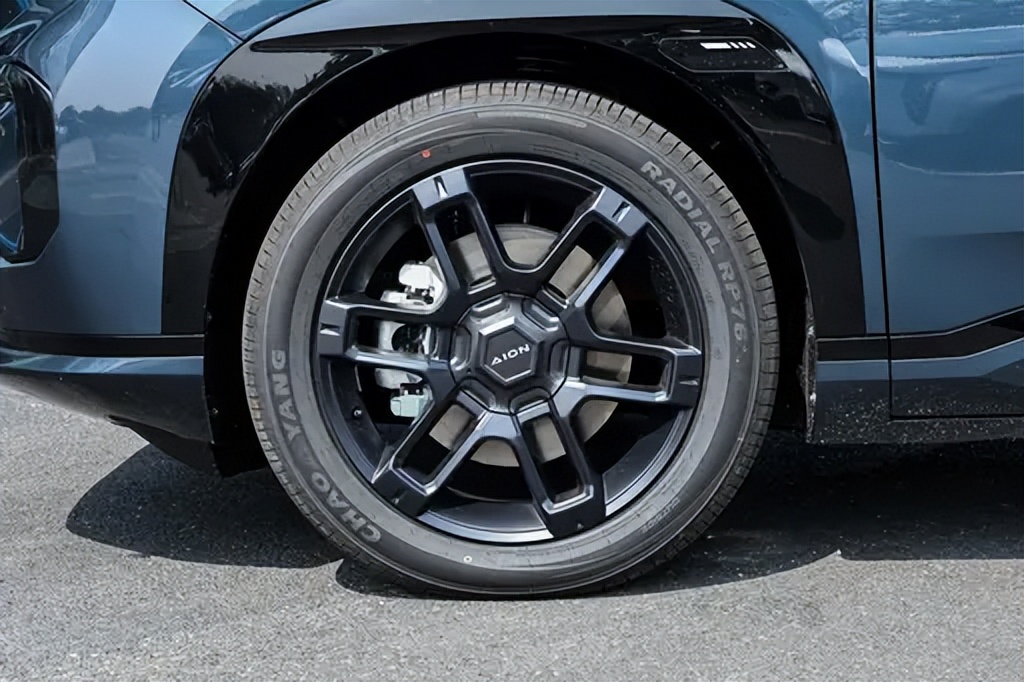 体验广汽埃安AION UT的驾驶乐趣_广汽埃安官网首页_广汽集团埃安s