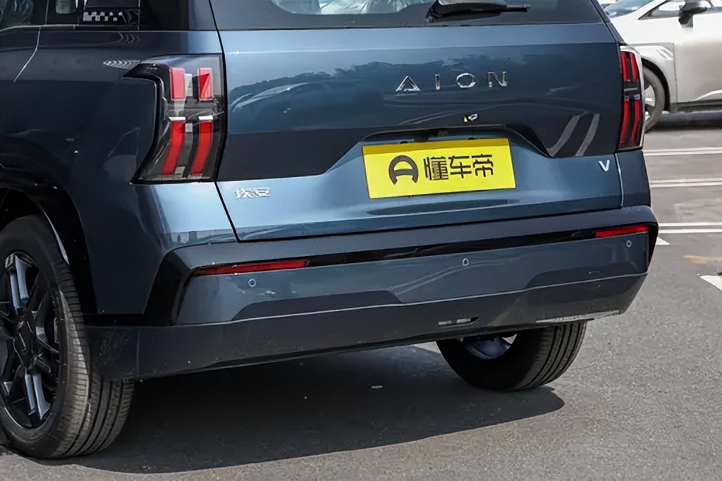 广汽埃安官网首页_广汽集团埃安s_体验广汽埃安AION UT的驾驶乐趣