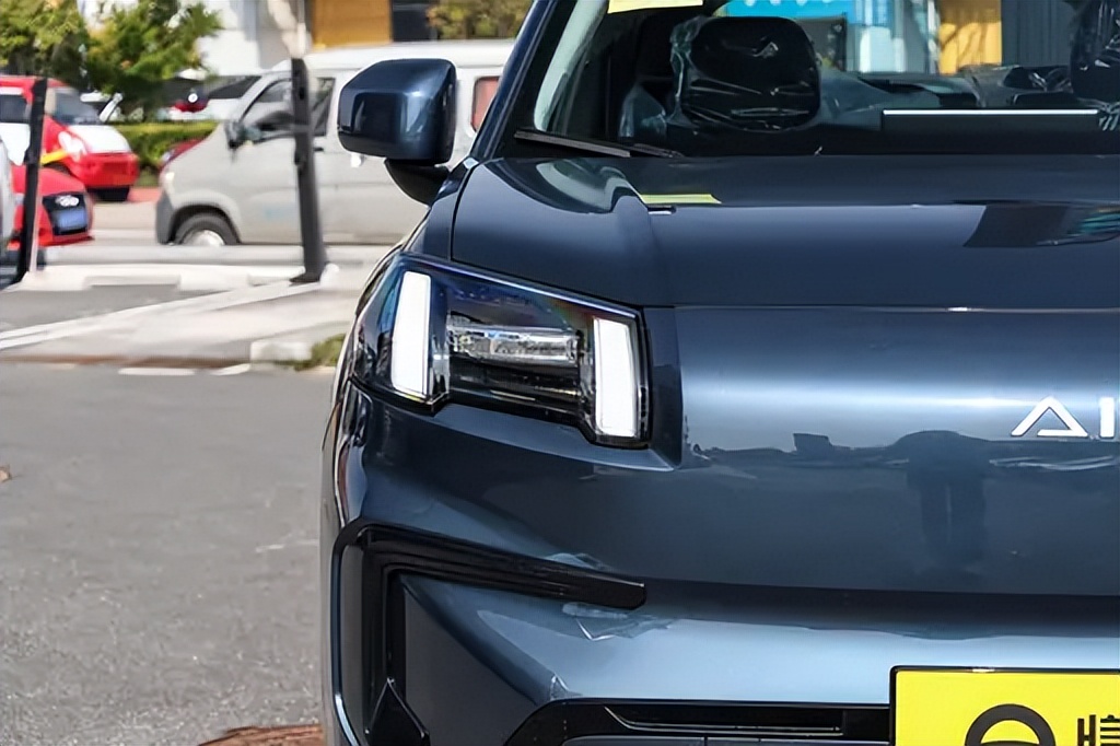 体验广汽埃安AION UT的驾驶乐趣_广汽集团埃安s_广汽埃安官网首页