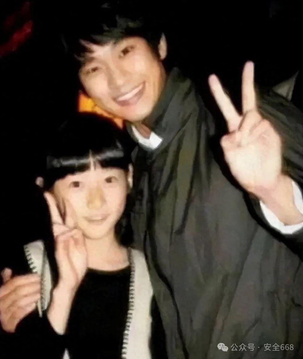 金秀贤与社交媒体的互动_金秀贤与社交媒体的互动_金秀贤与社交媒体的互动