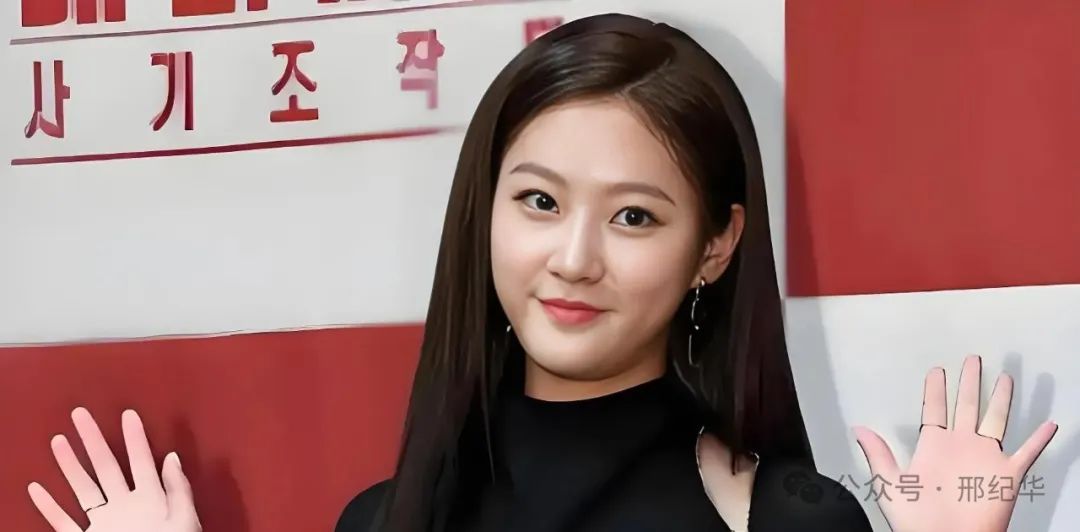 金秀贤与社交媒体的互动_金秀贤与社交媒体的互动_金秀贤与社交媒体的互动