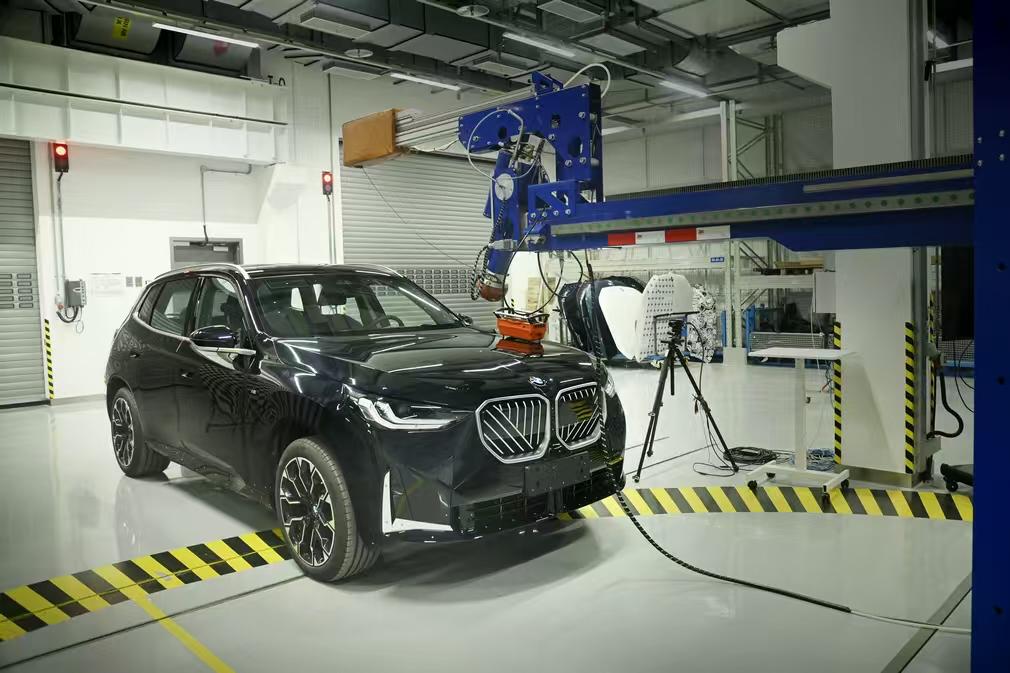 宝马安全测试视频_宝马检测系统_从设计到测试:宝马确保安全的全过程