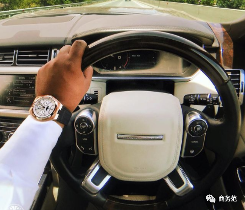 兰博基尼的车主故事与奢华生活_豪华的兰博基尼_豪车兰博基尼