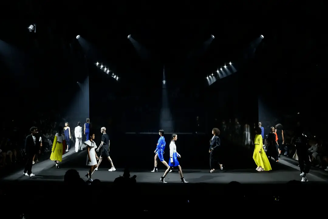 全球最恶心探索_凯迪拉克影响力在全球时尚界的探索_凯迪拉克世界