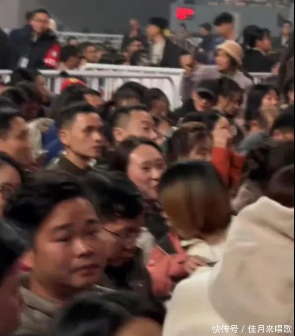 李宗盛最感人的演唱会_宜宾时光见证有限公司_李宗盛的经典音乐作品成为时光的见证,令人感动