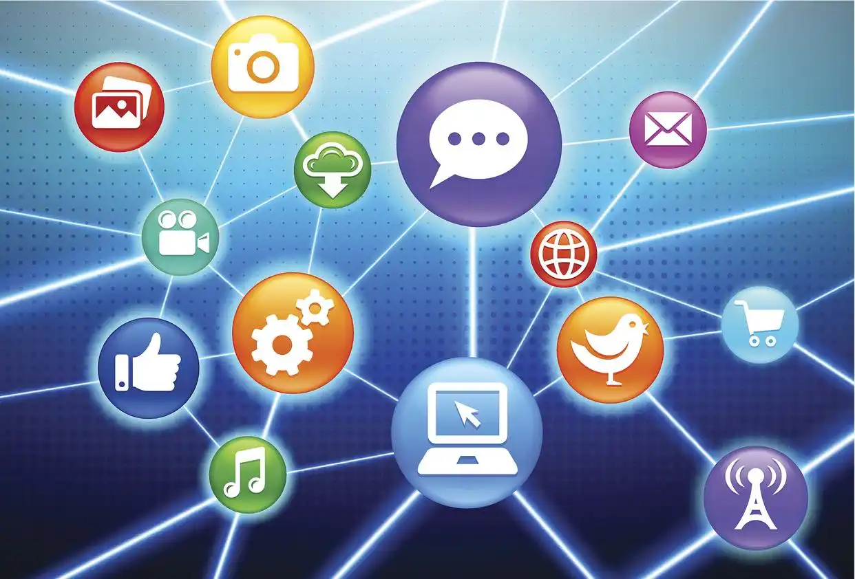 如何通过奔驰的社交媒体提升品牌影响力？_社交媒体给生活的影响_社交媒体对的影响