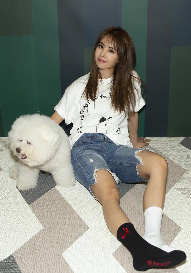 蔡依林模仿谁_蔡依林的时尚造型成为粉丝模仿的对象_蔡依林模仿日本女明星