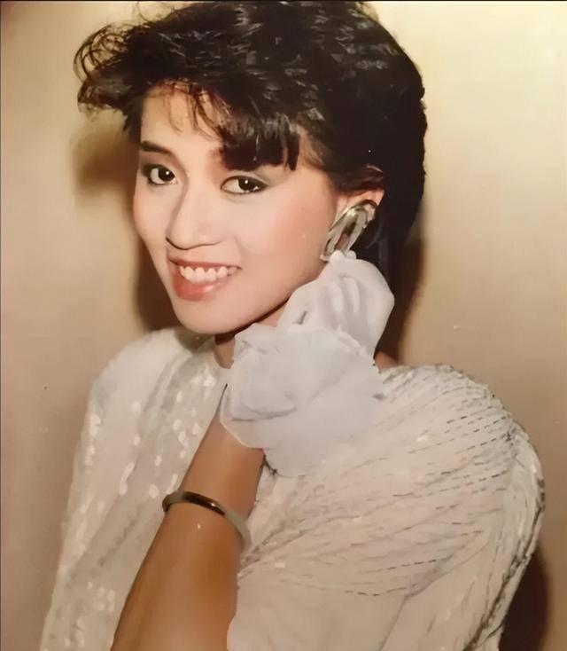 香港影片黄金时代_港剧黄金时期_蓝洁瑛与香港电影的黄金时期