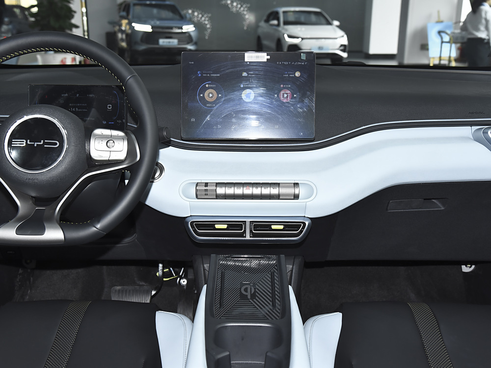 海鸥汽车_新能源车如何选择？比亚迪海鸥值得考虑_比亚迪鲨鱼海鸥