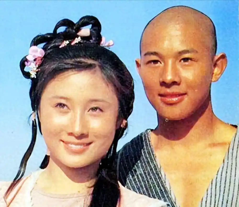 武术巨星李连杰_武术奇才李连杰_李连杰:从武术天才到国际影星