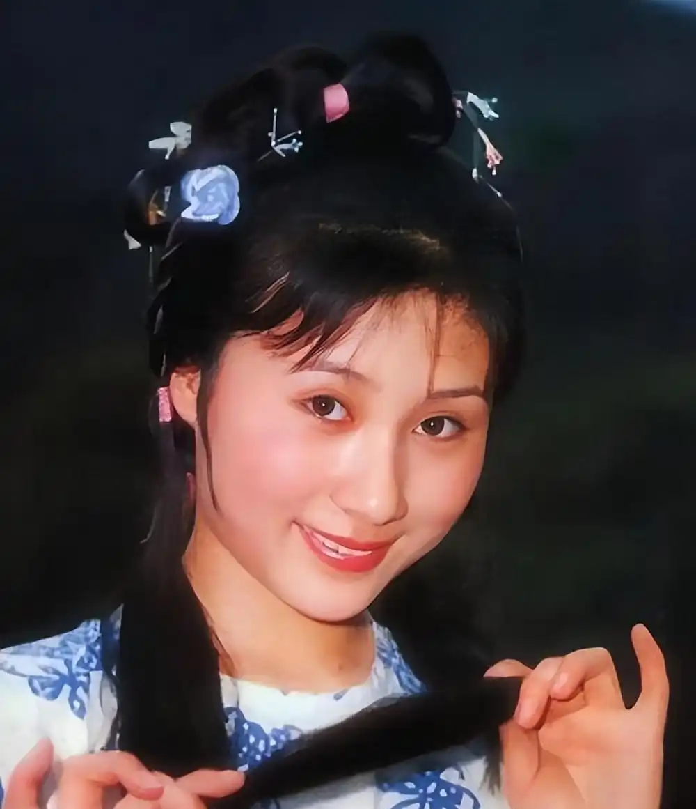 武术巨星李连杰_武术奇才李连杰_李连杰:从武术天才到国际影星