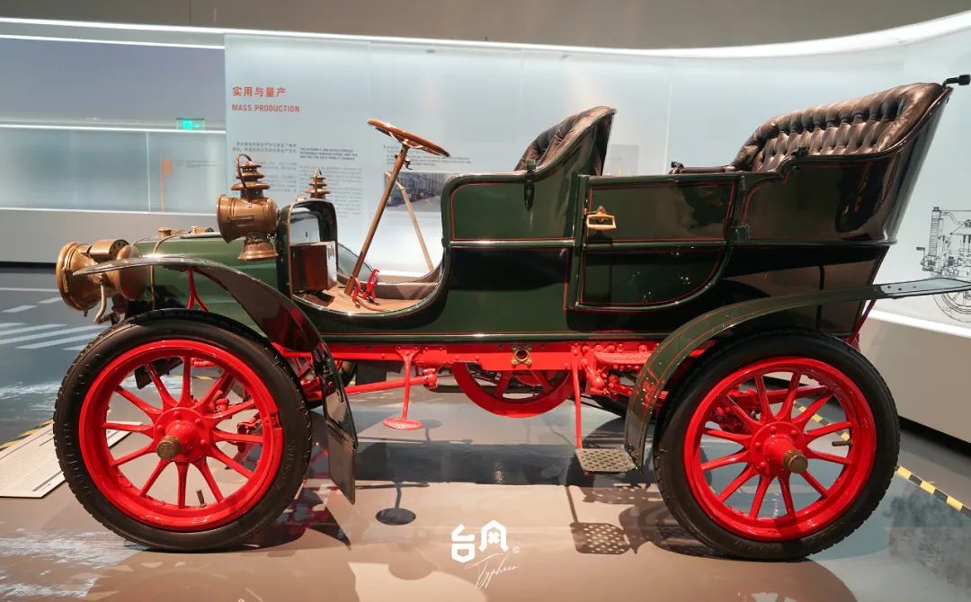 凯迪拉克真实故事_凯迪拉克传奇车型_凯迪拉克经典名车与传奇驾驶人故事