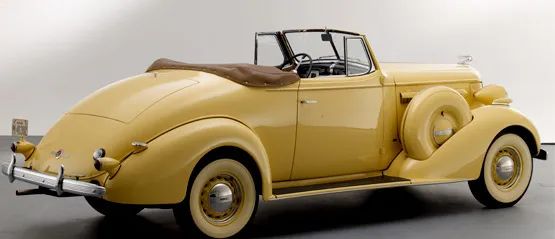 凯迪拉克经典名车与传奇驾驶人故事_凯迪拉克传奇车型_凯迪拉克真实故事