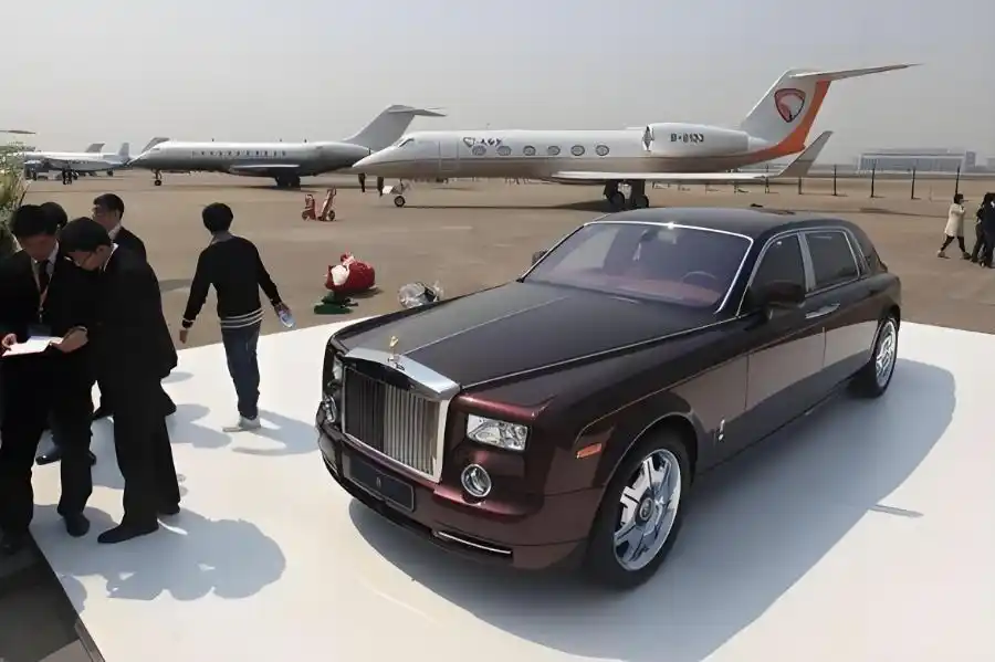 成龙成就商业个人品牌是什么_成龙的个人品牌与商业成就_成龙成就商业个人品牌有哪些