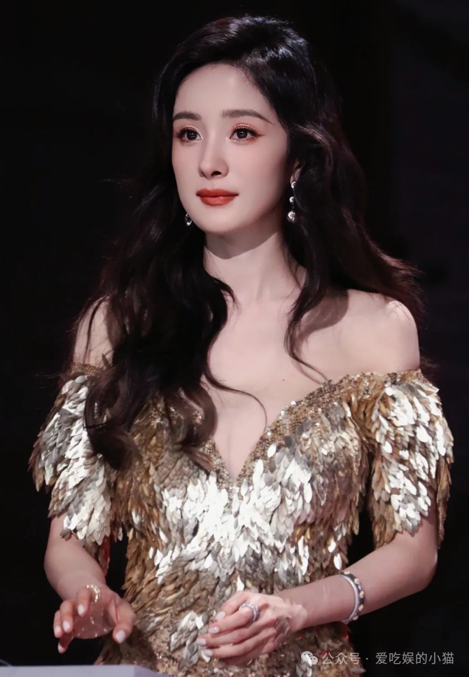 演艺杨幂生涯经典作品视频_杨幂的演艺之路_杨幂的演艺生涯与经典作品