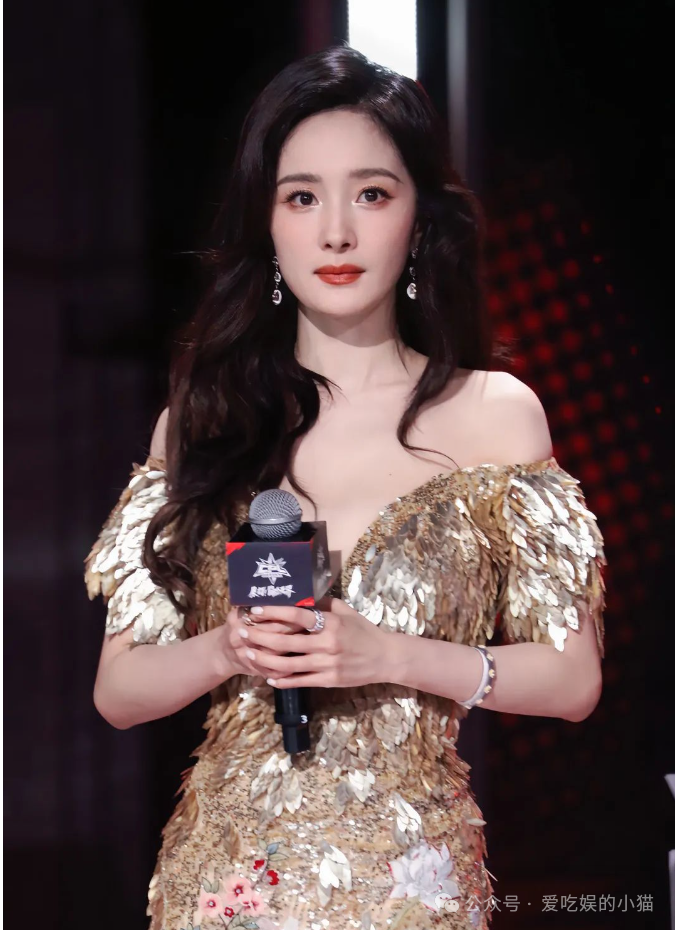 杨幂的演艺生涯与经典作品_演艺杨幂生涯经典作品视频_杨幂的演艺之路