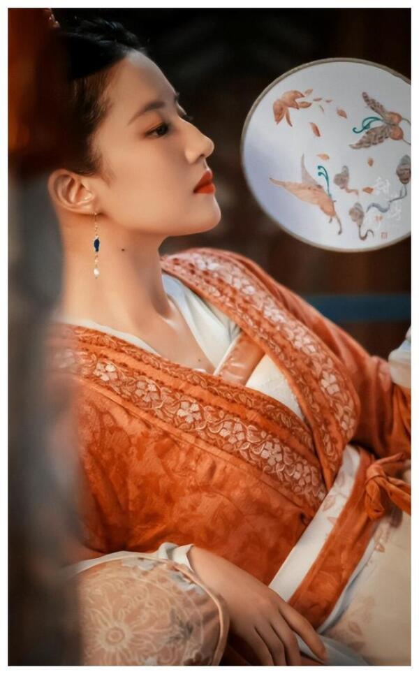 我的职业老千生涯1_使命召唤9生涯挑战_刘亦菲的职业生涯：高峰与挑战