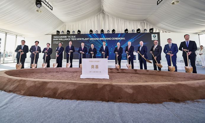 新春看车企 | 再创销量记录 宝马2019年将发起密集产品攻势