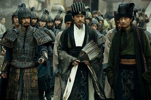 诸葛亮军事战略_诸葛亮在军事历史中的地位_诸葛亮在军中的地位