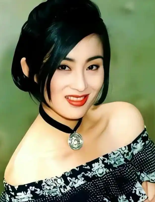 张敏在影视作品中的成长_张敏在影视作品中的成长_张敏在影视作品中的成长