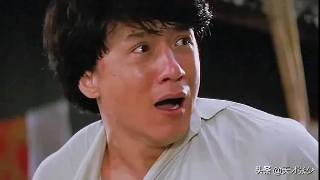 成龙国际影响力可怕视频_成龙的武打生涯：从小演员到国际巨星_成龙国际动作