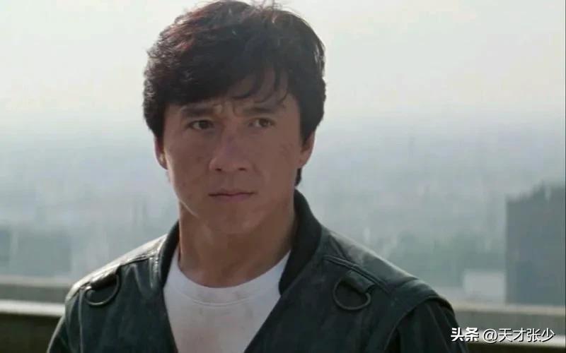 成龙国际影响力可怕视频_成龙的武打生涯：从小演员到国际巨星_成龙国际动作