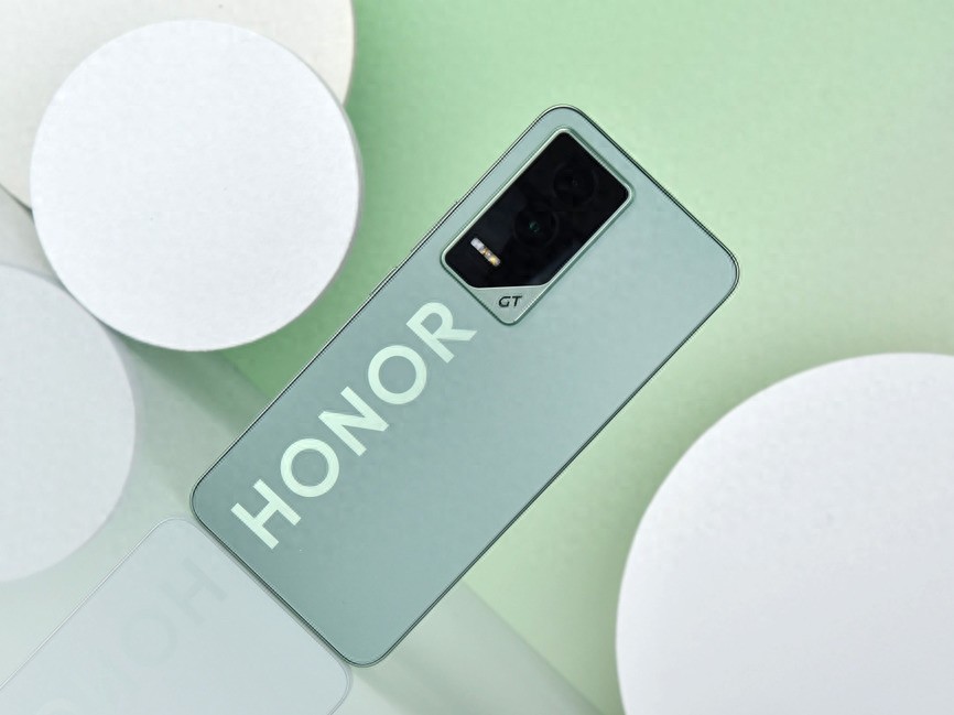 荣耀手机的游戏性能与流畅度评测_荣耀游戏性能好的手机_荣耀手机游戏性能排行