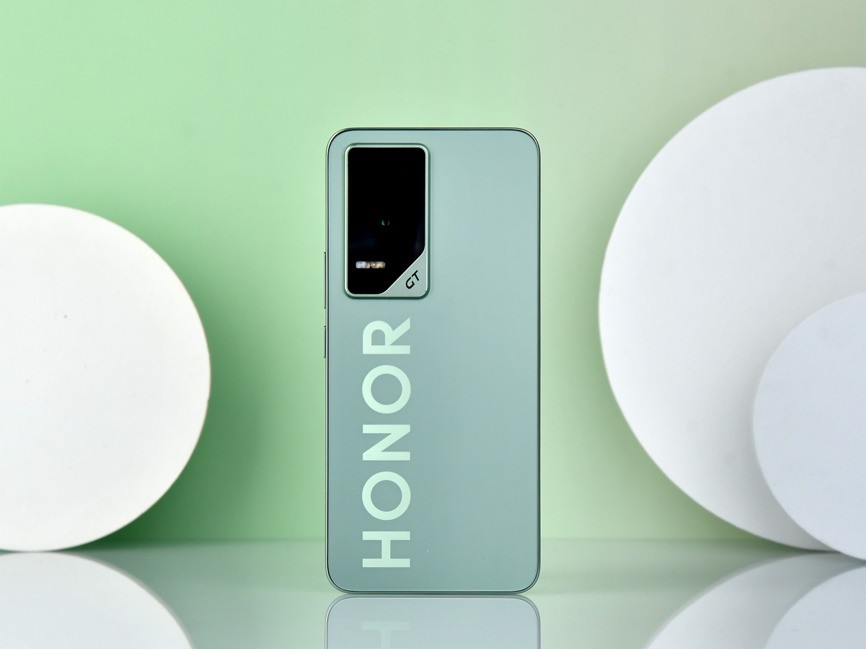 荣耀游戏性能好的手机_荣耀手机的游戏性能与流畅度评测_荣耀手机游戏性能排行