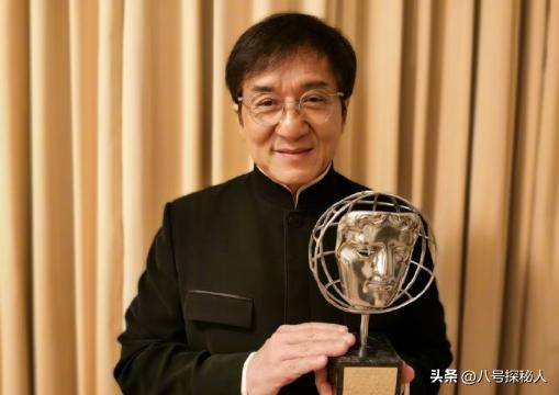 成龙的武打生涯：从小演员到国际巨星_2021成龙国际_成龙国际影响力可怕视频