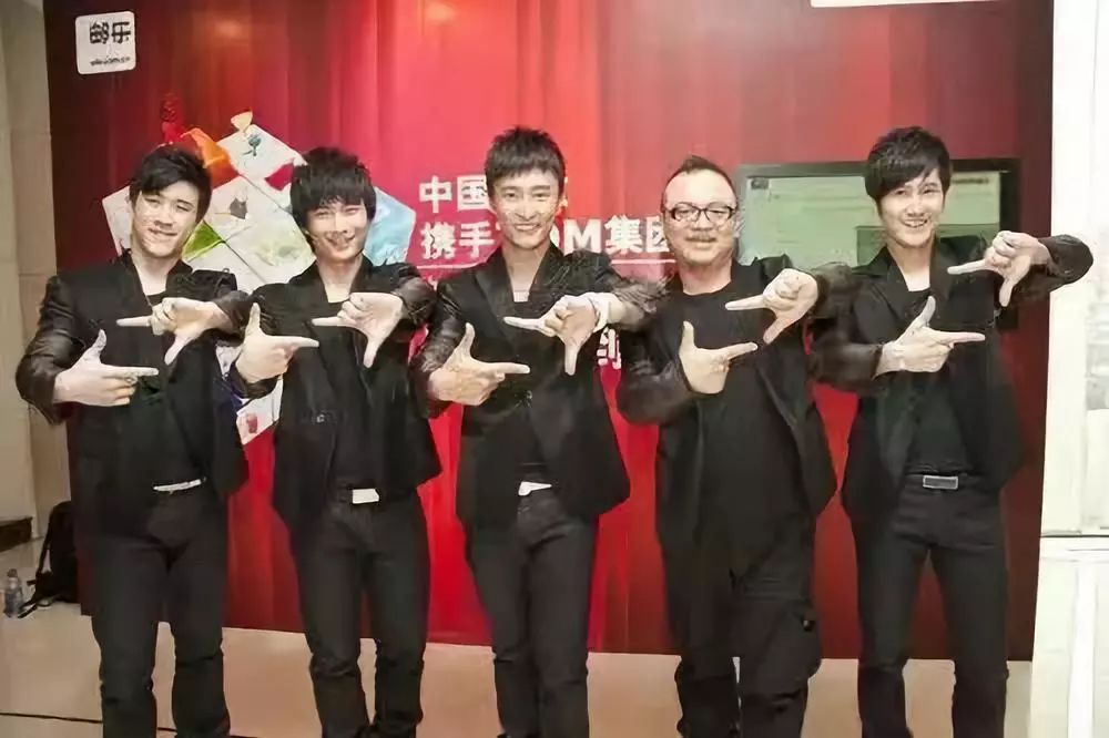 成龙duang特效_成龙与电影特效的创新_成龙特效镜头