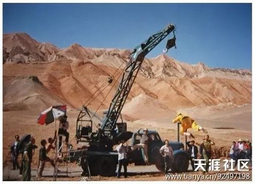 回顾表演经典金巧巧歌词_历年春晚经典歌曲回顾_金巧巧的经典表演回顾