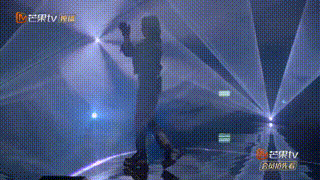 回顾经典上甘岭_春晚经典歌曲回顾_金巧巧的经典表演回顾