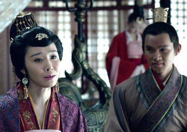 孙权和周瑜争吵_周瑜与孙权亲信的关系_孙权周瑜亲信关系是什么