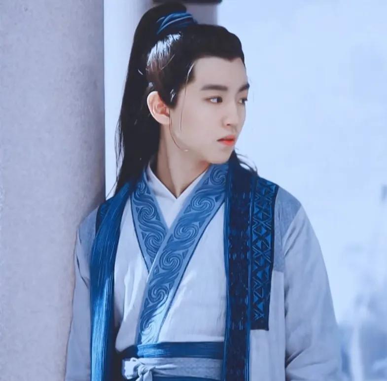 王俊凯身高_王俊凯_王俊凯演的电影