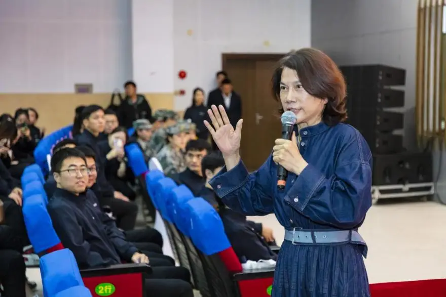 格力电器如何看待董明珠被停职事件对其品牌和价值的影响？_格力在董明珠之后的变化_格力董明珠今年说了什么