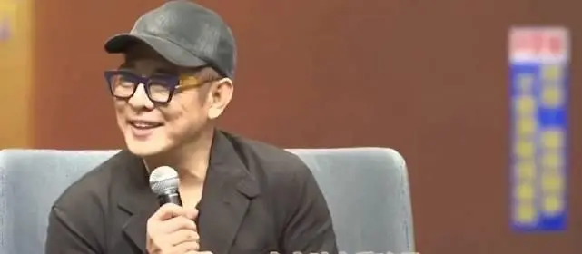 李连杰做慈善捐了多少_李连杰慈善基金会_李连杰在慈善活动中的表现