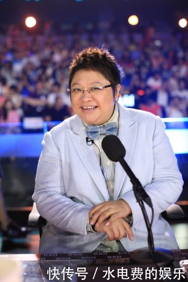 李连杰在慈善活动中的表现_李连杰慈善基金会_李连杰做慈善捐了多少