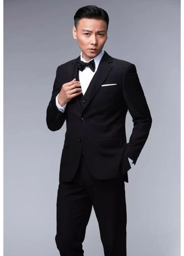 武术影张晋_张晋在影视中的武打技巧展示_影视武打技巧展示张晋中的特点