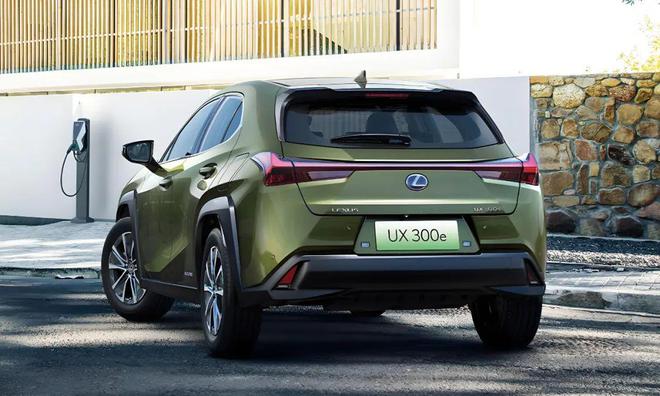 宝马的安全性能如何塑造品牌形象？_宝马品牌行为四句话_宝马品牌形象设计