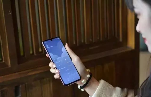 小米手机竞争情况分析_小米手机竞争者_小米手机在千元机市场的竞争力