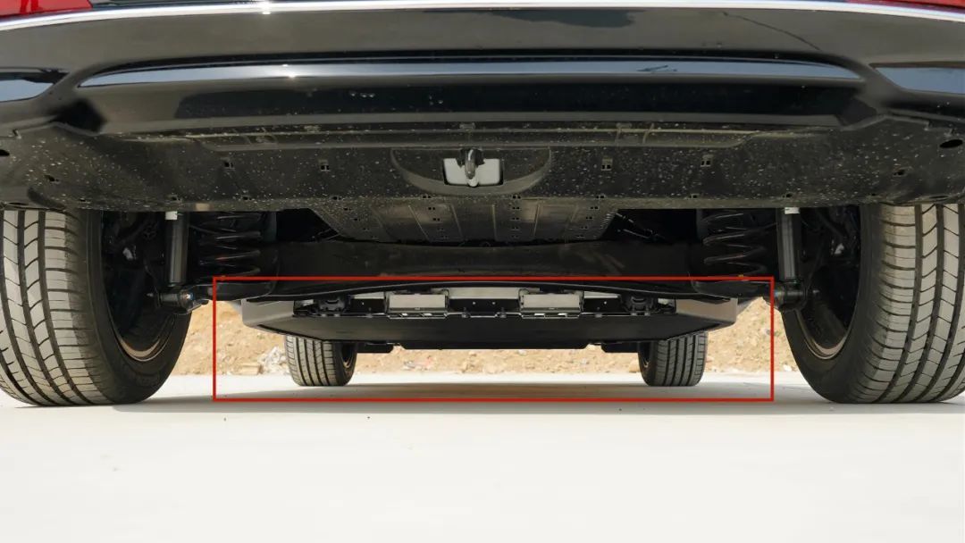 双叉臂连杆_前双叉臂与后五连杆的操控优势_叉臂问题