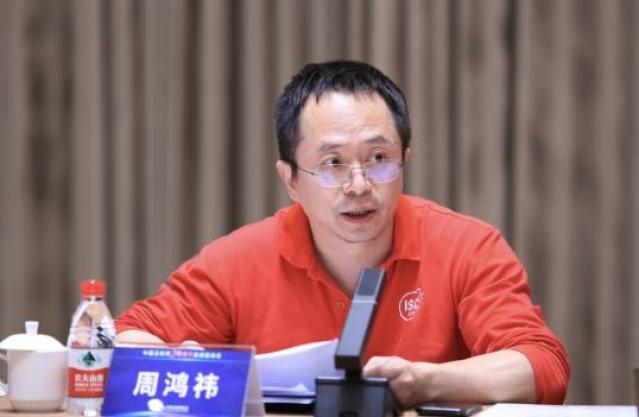 雷军谈未来的发展_雷军说的趋势是什么_雷军如何推动国际化进程