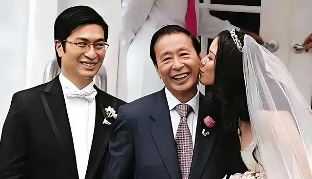 李嘉诚投资科技公司最成功_李嘉诚与科技投资的布局_李嘉诚投资tru