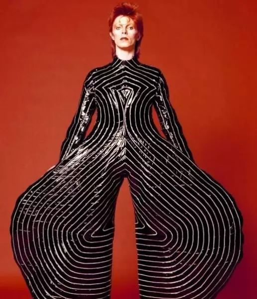 张国荣的舞台驾驭魅力_张国荣的舞台表演力_张国荣在国际舞台的精彩表现