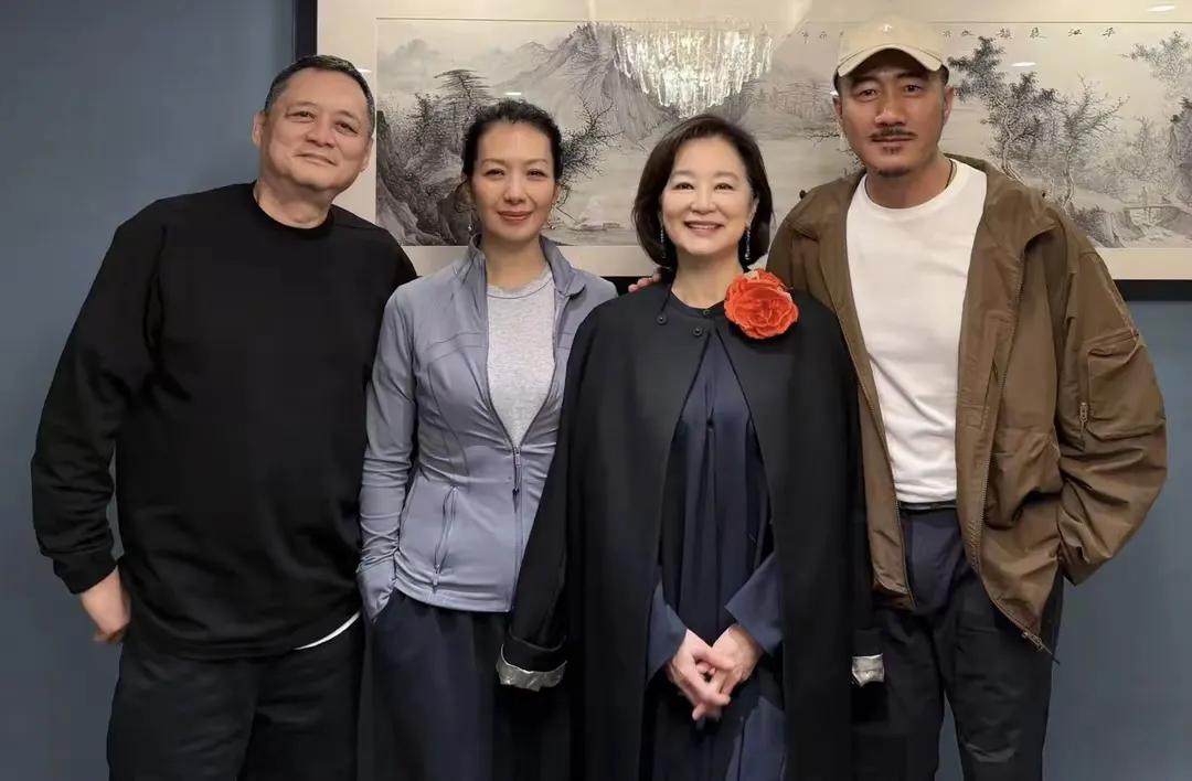 林青霞与粉丝的动人故事_林青霞的故事_屌丝终有逆袭日木耳再无还粉时