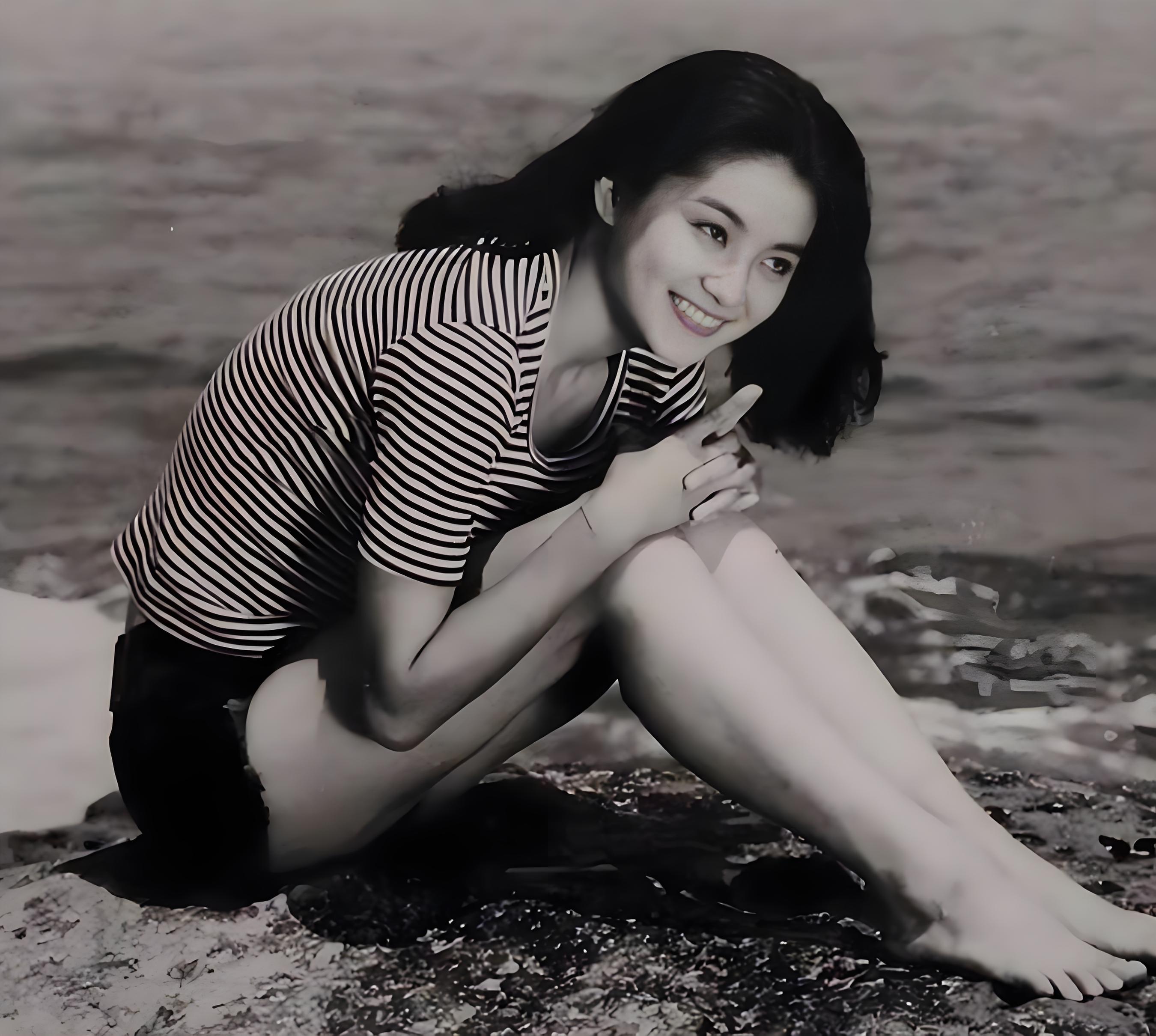 林青霞的故事_林青霞与粉丝的动人故事_林青霞年轻动图